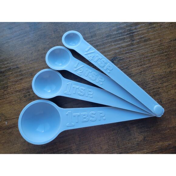 Kamenstein White Measuring Spoon Set of 4 - Used - Picture 1 of 5